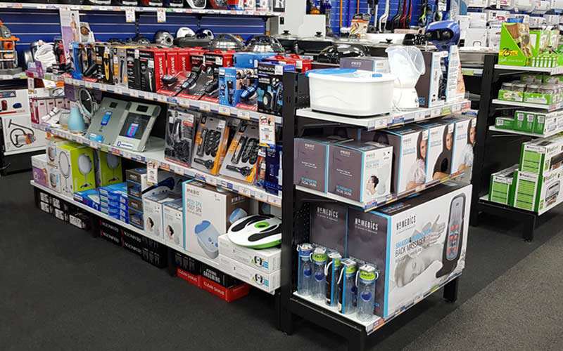 Primo gondola shelving with end bay on one end in electronics store